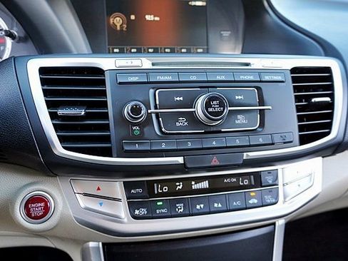 Used 2015 Honda Accord EX image 26