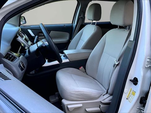Used 2013 Ford Edge SE FWD image 8