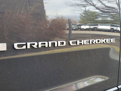 New 2026 Jeep Grand Cherokee L 4WD image 11