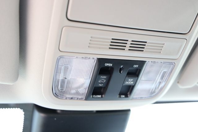 New 2026 Honda Odyssey Touring image 29