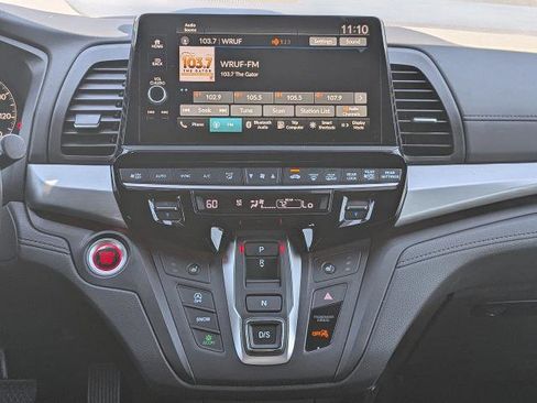 Used 2025 Honda Odyssey Sport-L image 18