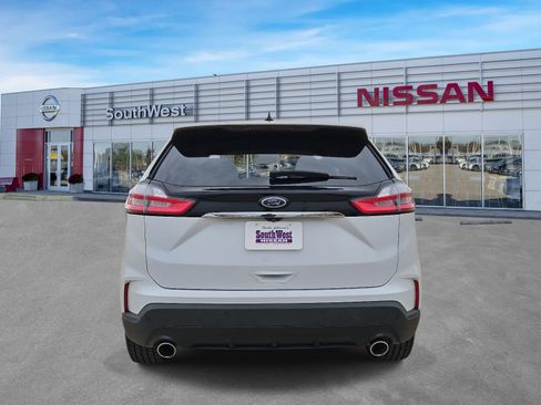 Used 2019 Ford Edge SE w/ SE Fleet Driver's Package image 9