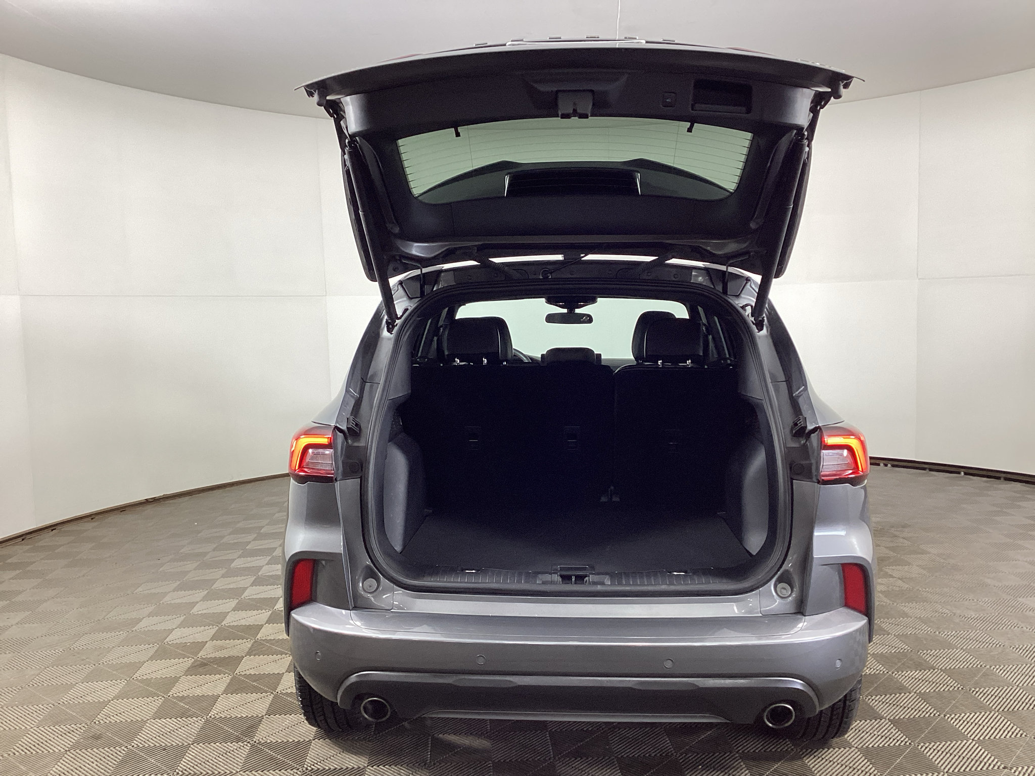 Used 2023 Ford Escape ST-Line Select w/ Tech Pack #1 AWD/4WD image 30