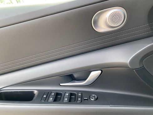 New 2026 Hyundai Elantra SE FWD image 22