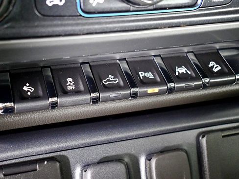 Used 2017 Chevrolet Silverado 1500 LTZ Z71 w/ LTZ Plus Package image 36