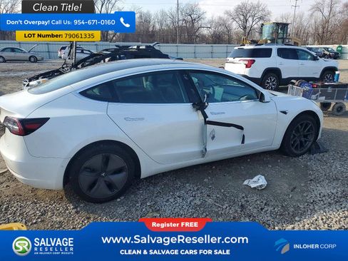 Used 2020 Tesla Model 3 Standard Range RWD image 4