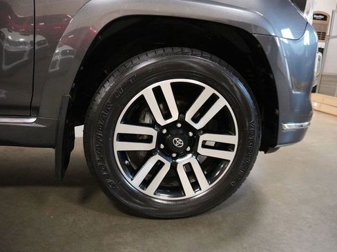 Used 2017 Toyota 4Runner Limited image 5