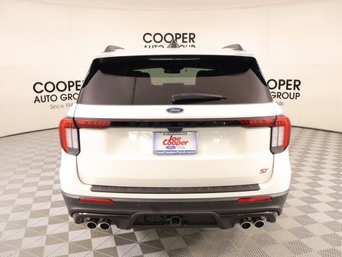 Used 2025 Ford Explorer ST w/ Sun And Sound Package AWD/4WD image 23
