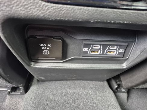 Used 2025 Jeep Grand Cherokee Altitude AWD/4WD image 13