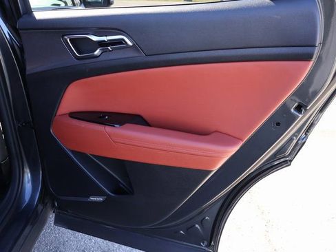 Used 2023 Kia Sportage SX Prestige image 12