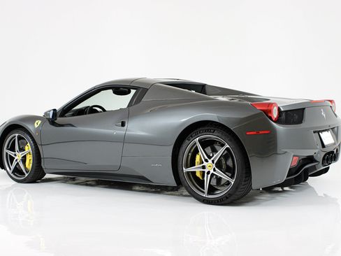 Certified 2013 Ferrari 458 Spider RWD image 8