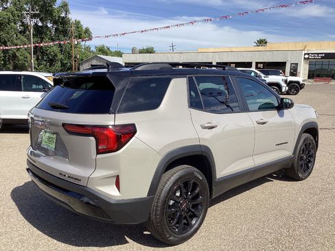 Used 2026 GMC Terrain Elevation w/ Elevation Premium Package AWD/4WD image 7