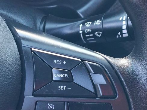 Used 2021 Nissan Kicks S FWD image 20