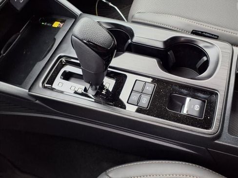 New 2026 Subaru Outback Limited image 34