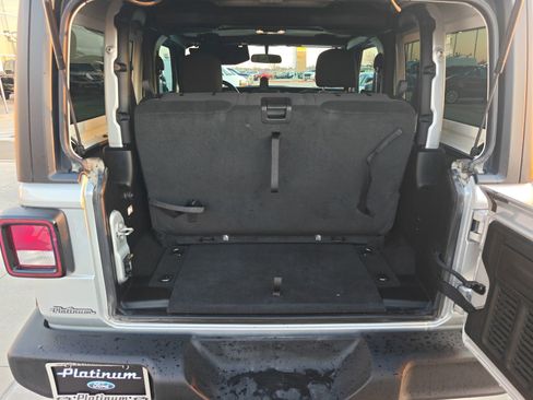 Used 2023 Jeep Wrangler Sport image 26