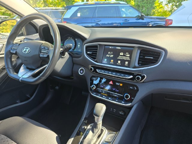 Used 2017 Hyundai Ioniq SEL FWD image 11