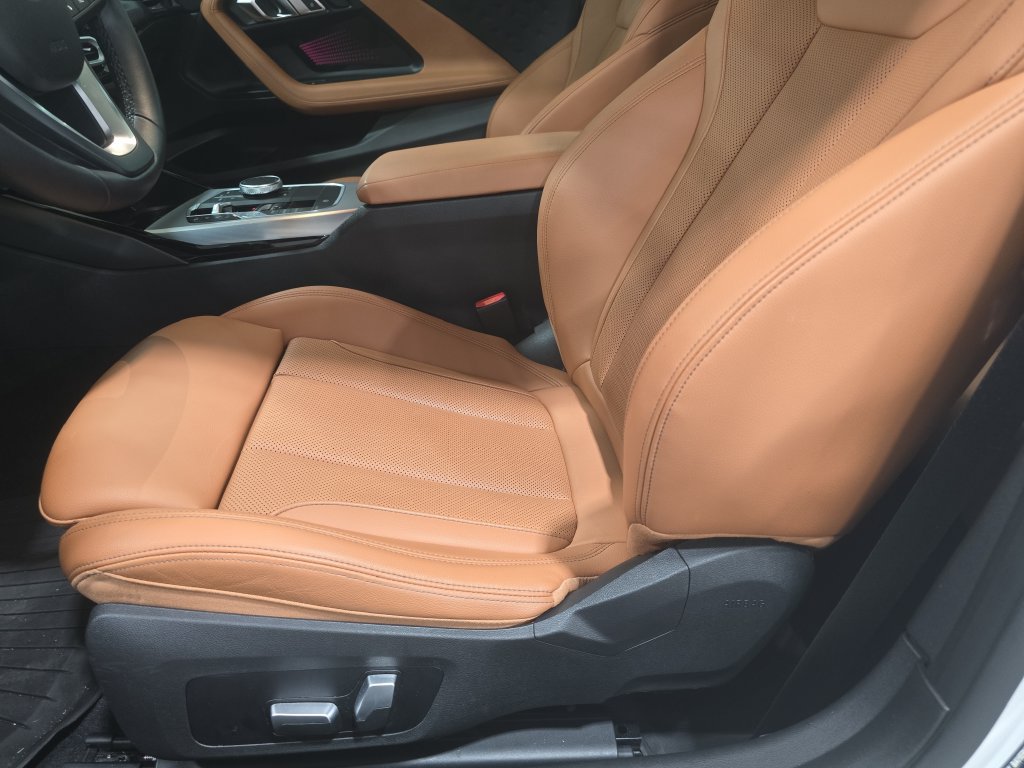 Certified 2023 BMW 230i Coupe w/ Convenience Package RWD image 18