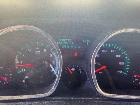 Used 2010 Chevrolet Traverse LT w/ Personal Connectivity Package image 7