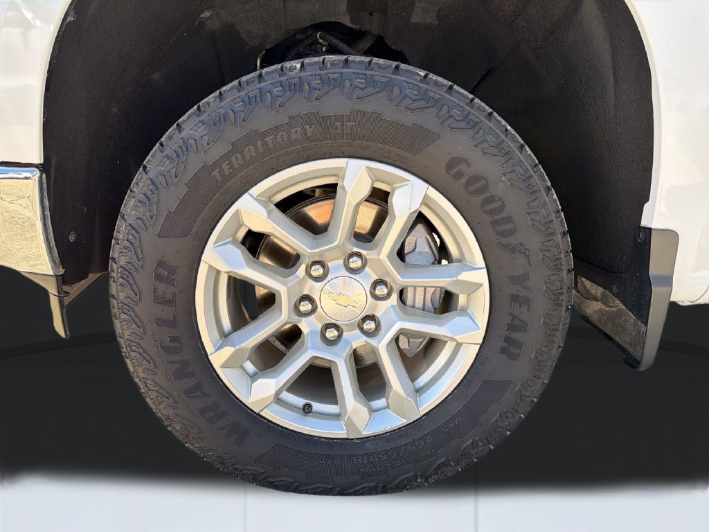 Certified 2024 Chevrolet Silverado 1500 LT w/ Z71 Off-Road Package AWD/4WD image 28