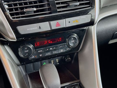 Used 2025 Mitsubishi Eclipse Cross SE AWD/4WD image 24