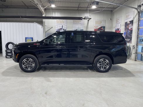 Used 2026 Chevrolet Suburban Z71 w/ Z71 Off-Road Package image 5