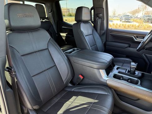 Certified 2023 Chevrolet Silverado 1500 High Country w/ High Country Premium Package image 24