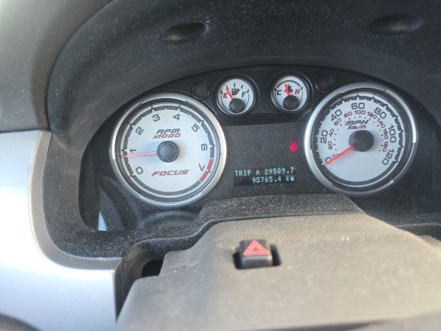 Used 2009 Ford Focus SEL FWD image 2