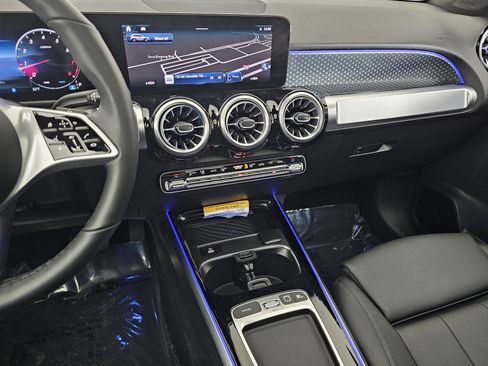 Certified 2025 Mercedes-Benz GLB 250 4MATIC image 35