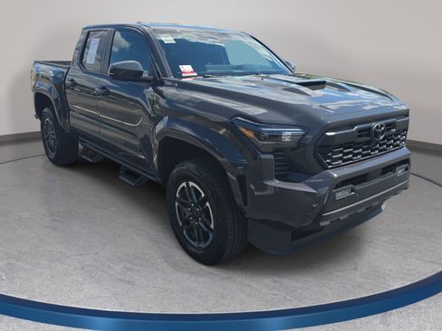 Certified 2024 Toyota Tacoma TRD Sport w/ TRD Sport Upgrade Package AWD/4WD image 3