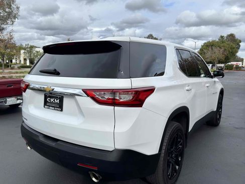 Used 2020 Chevrolet Traverse LS image 9