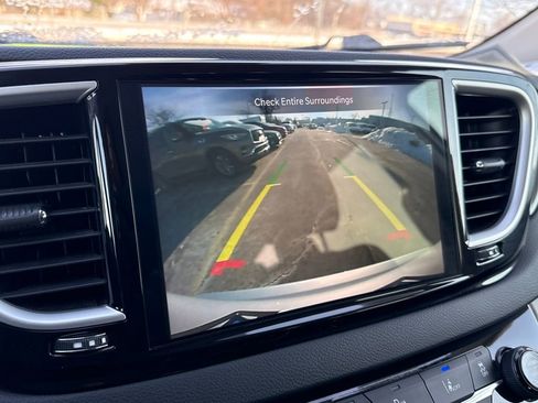 Used 2024 Chrysler Pacifica Touring-L image 22