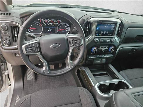 Used 2022 Chevrolet Silverado 1500 RST w/ Safety Package AWD/4WD image 17