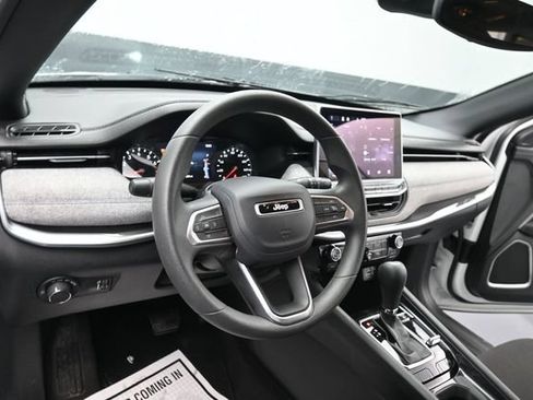 Used 2023 Jeep Compass Sport AWD/4WD image 13