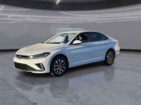 Certified 2025 Volkswagen Jetta S image 3