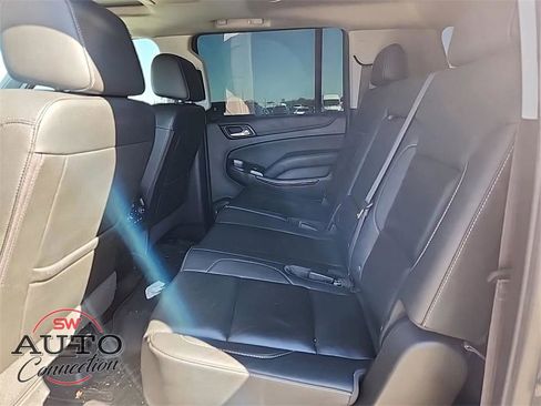 Used 2019 GMC Yukon XL SLT w/ Open Road Package image 11