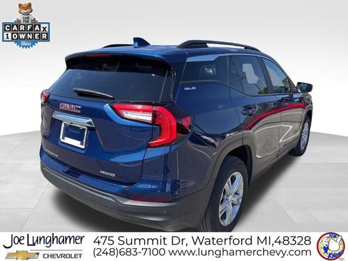 Certified 2023 GMC Terrain SLE w/ Driver Convenience Package image 3