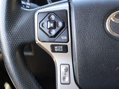 Used 2018 Toyota 4Runner Limited AWD/4WD image 13