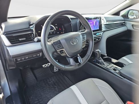Certified 2025 Toyota Camry SE w/ Convenience Package FWD image 9