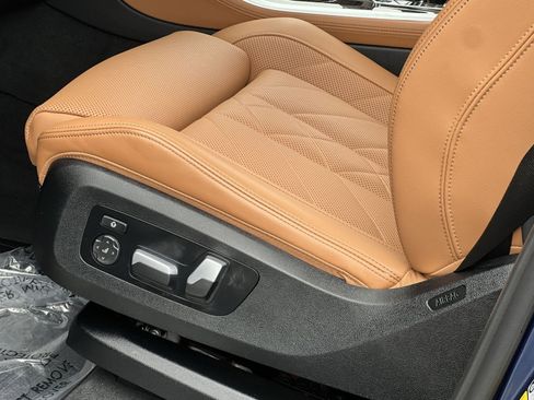 Used 2023 BMW X5 xDrive45e w/ Executive Package image 12