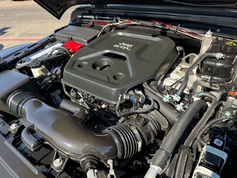 Used 2019 Jeep Wrangler Unlimited Rubicon image 24