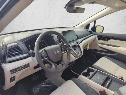 New 2026 Honda Odyssey Elite image 3