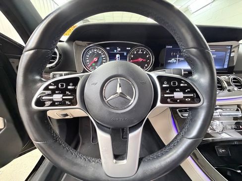 Used 2019 Mercedes-Benz E 300 image 49