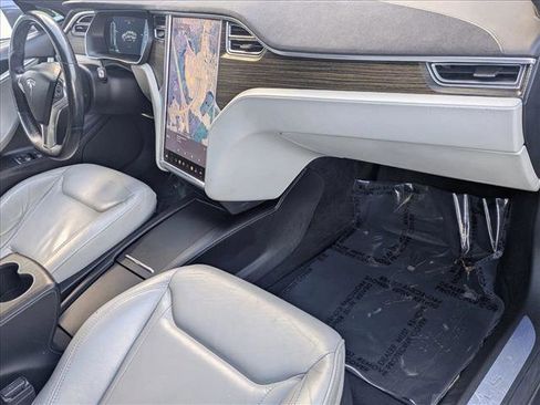 Used 2016 Tesla Model S 75 image 20