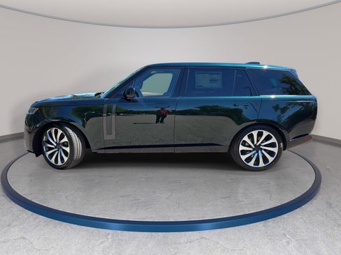 New 2026 Land Rover Range Rover Long Wheelbase Autobiography AWD/4WD image 8