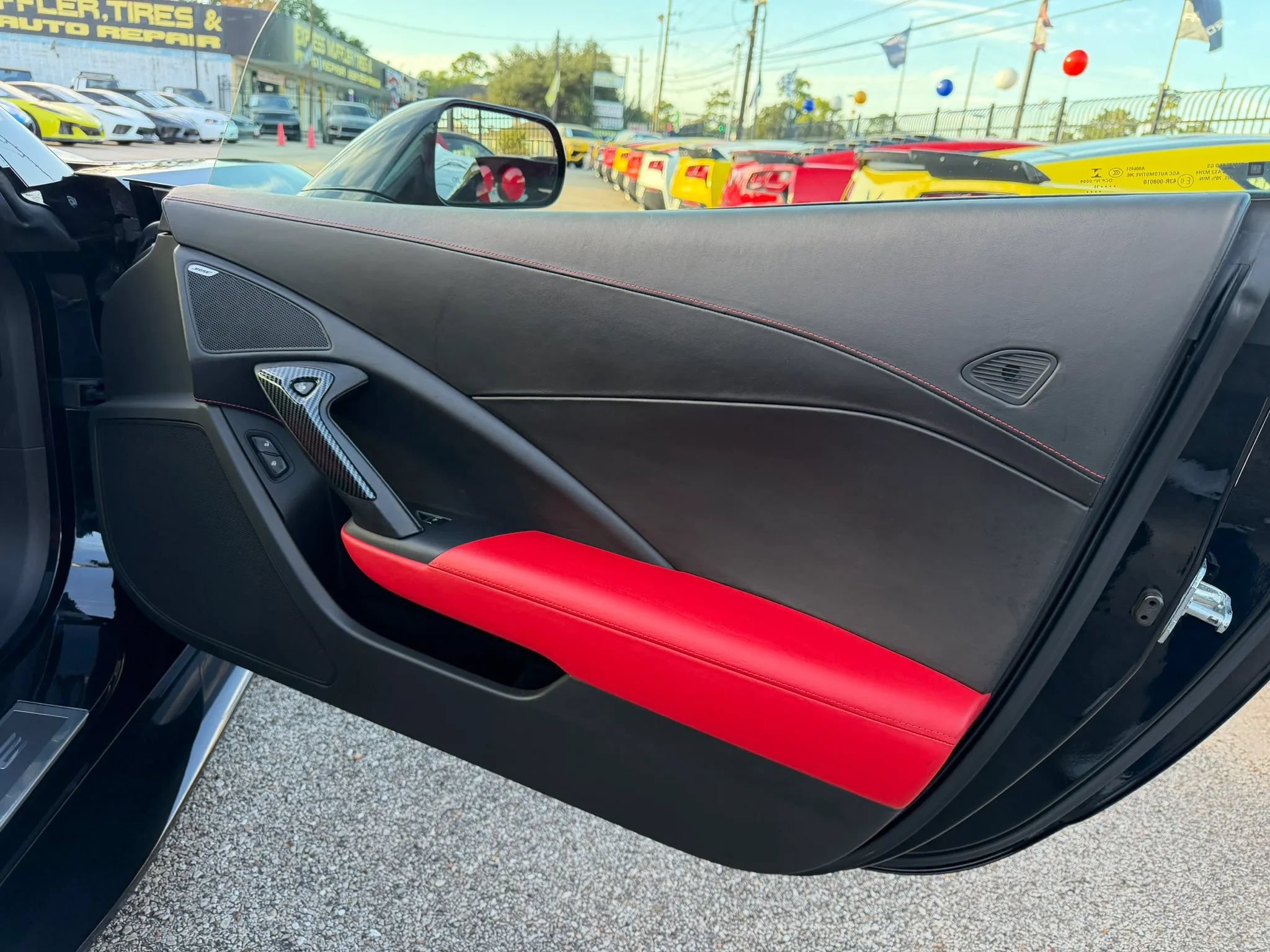 Used 2015 Chevrolet Corvette Z06 w/ 3LZ Preferred Equipment Group RWD image 20
