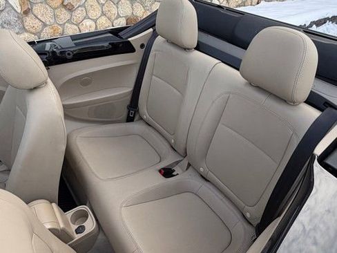 Used 2014 Volkswagen Beetle TDI image 35