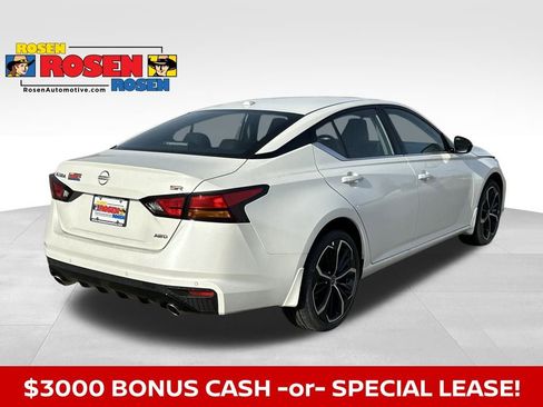 New 2025 Nissan Altima 2.5 SR image 5