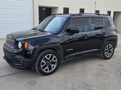 Used 2018 Jeep Renegade Latitude w/ Popular Equipment Group