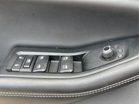 Certified 2023 Jeep Grand Cherokee Limited image 24