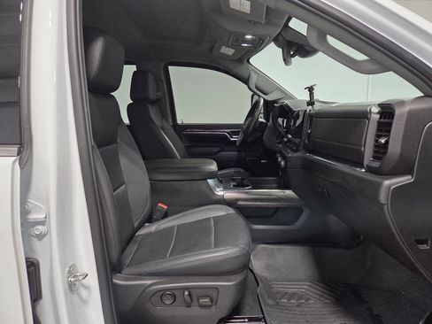 Used 2024 Chevrolet Silverado 2500 LTZ w/ LTZ Plus Package AWD/4WD image 16
